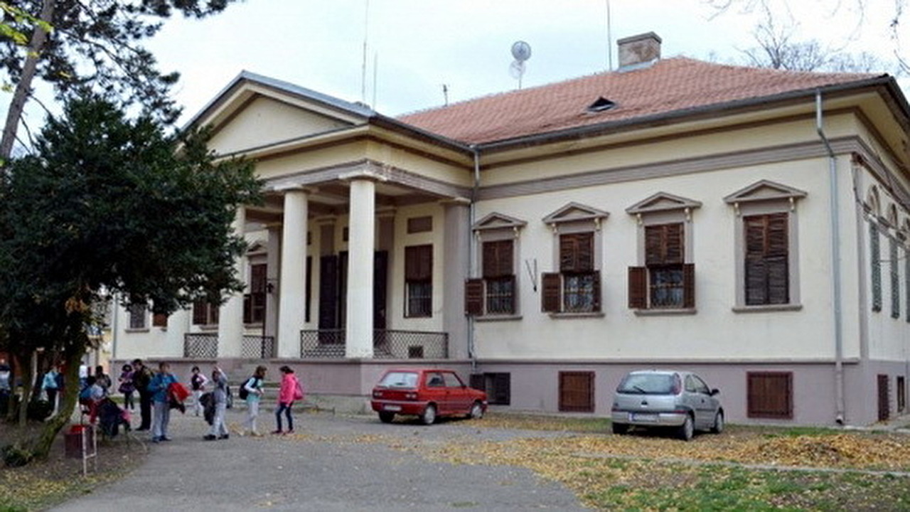 osnovna-skola-branko-radicevic-veliko-srediste-slika-skole.jpg